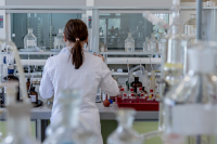 Imagen que representa el trabajo del técnico de laboratorio