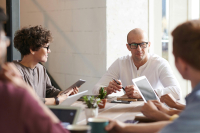 Reunión de trabajo y negociación