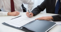 Firma de un contrato para la cobertura de estas necesidades