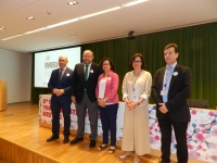 La vicerrectora de Investigación de la UCO, Maria Teresa  Roldán, en el centro, junto con otras autoridades en la inauguración de las jornadas