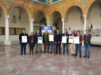 Organizadores del Congreso Internacional Científico-Profesional de Turismo Cultural, parte de los hosteleros de la ciudad, empresas del sector turístico (R. Carmona Fotografía y Ok located) y la Cátedra de Gastronomía de Andalucía de la Universidad de Córdoba.