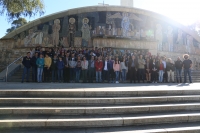 Foto de familia de los participantes hoy de Café con Ciencia en Rabanales 