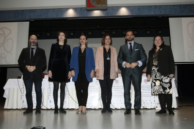 Autoridades al inicio de la inauguración del congreso