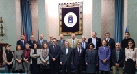 Foto de familia de autoridades asistentes a la reunin