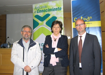 De izq a dcha,Manuel Pineda, Carmen Tarradas y Gerardo Jimnez