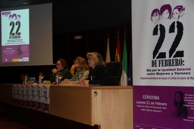 De izquierda a derecha, Silvia Buabent, Rosario Mérida y Rafaela Pastor durante la inauguración de las jornadas