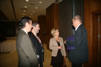 De izqda. a dcha., Miguel Ángel Torrico, concejal del Ayuntamiento de Córdoba, Sebastián Ventura, director del grupo KDIS, Carmen Galán, vicerrectora, y el profesor Kecman de la Virginia Commonwealth University