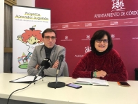 La presidenta del INGEMA, Amparo Pernichi y el investigador Jorge Alcntara, durante la presentacin de la II Feria de las Ciencias 'Aprender Jugando'.