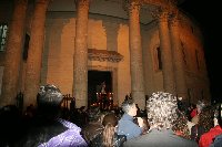  La  Cofradía Universitaria abrevió su recorrido a consecuencia de la lluvia