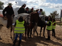 Alumnos y caballistas en el Rocío