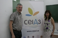 Los profesores Juan Carlos Garca Mauricio y Mara Teresa Garca Martnez, del Departamento de Microbiologa de la Universidad de Crdoba