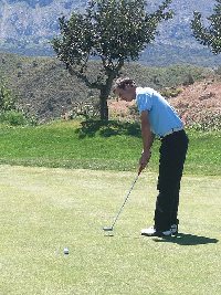 Marcos Pastor (UCO), en séptimo lugar al término de la primera jornada del campeonato de España Universitario de Golf.