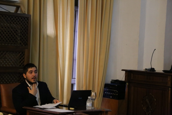 El investigador Francisco Luque Janodet durante la presentación de su estudio